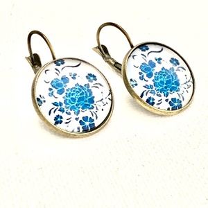 Snap Back Earring Set